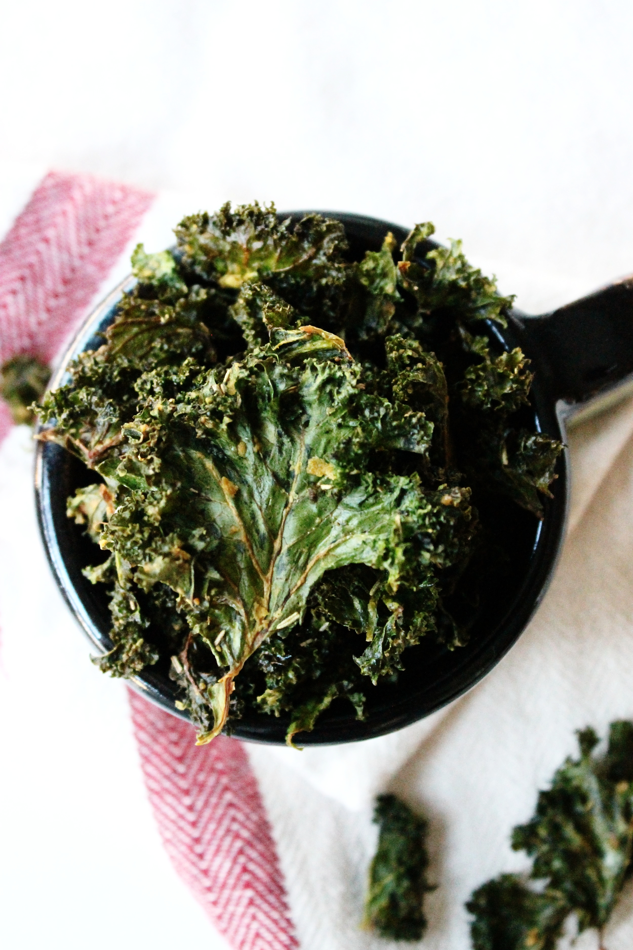 Rosemary and garlic "cheesy" kale chips | Beloved Kitchen