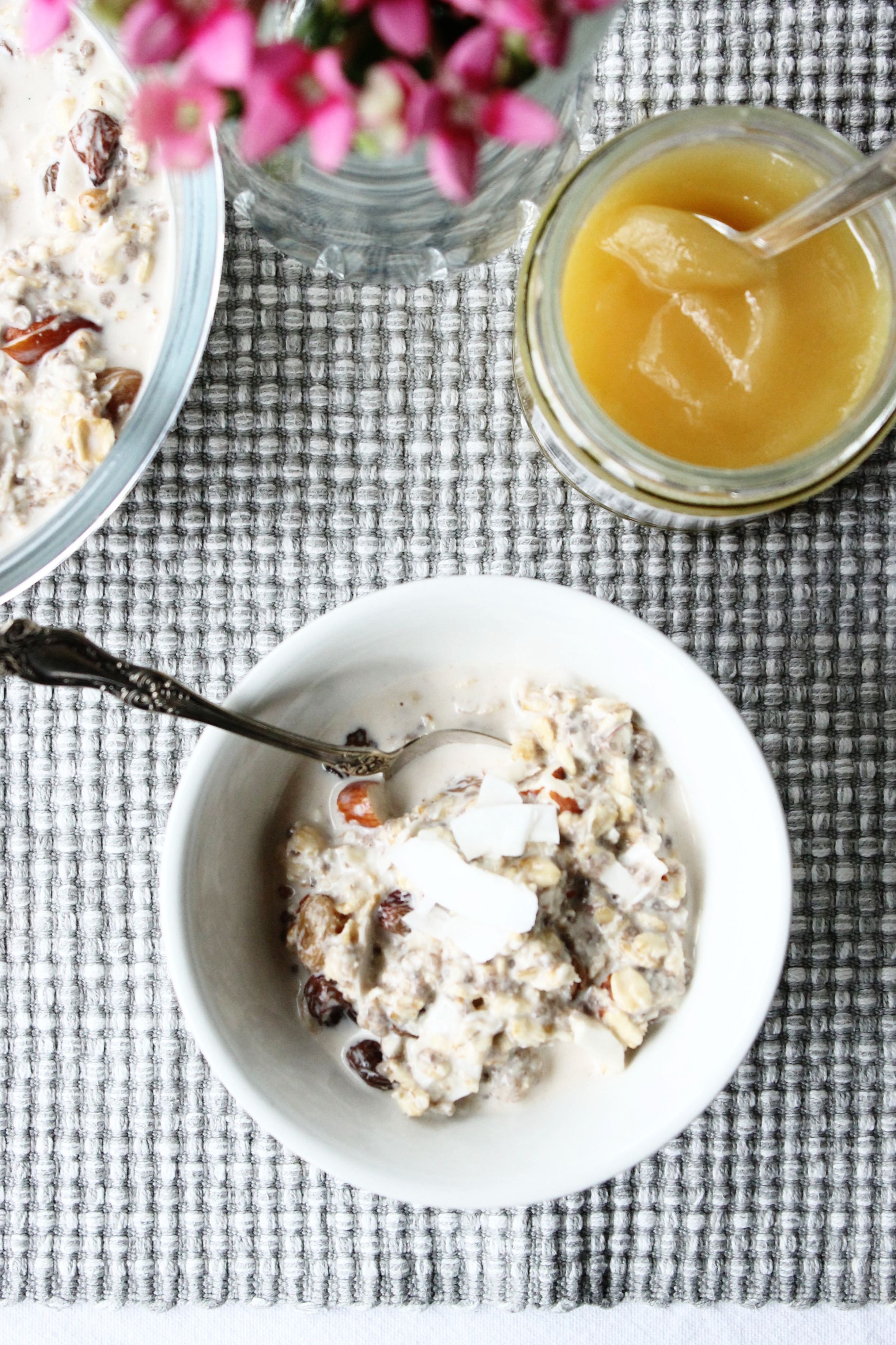 Vegan bircher muesli with sultanas and coconut flakes | Beloved Kitchen