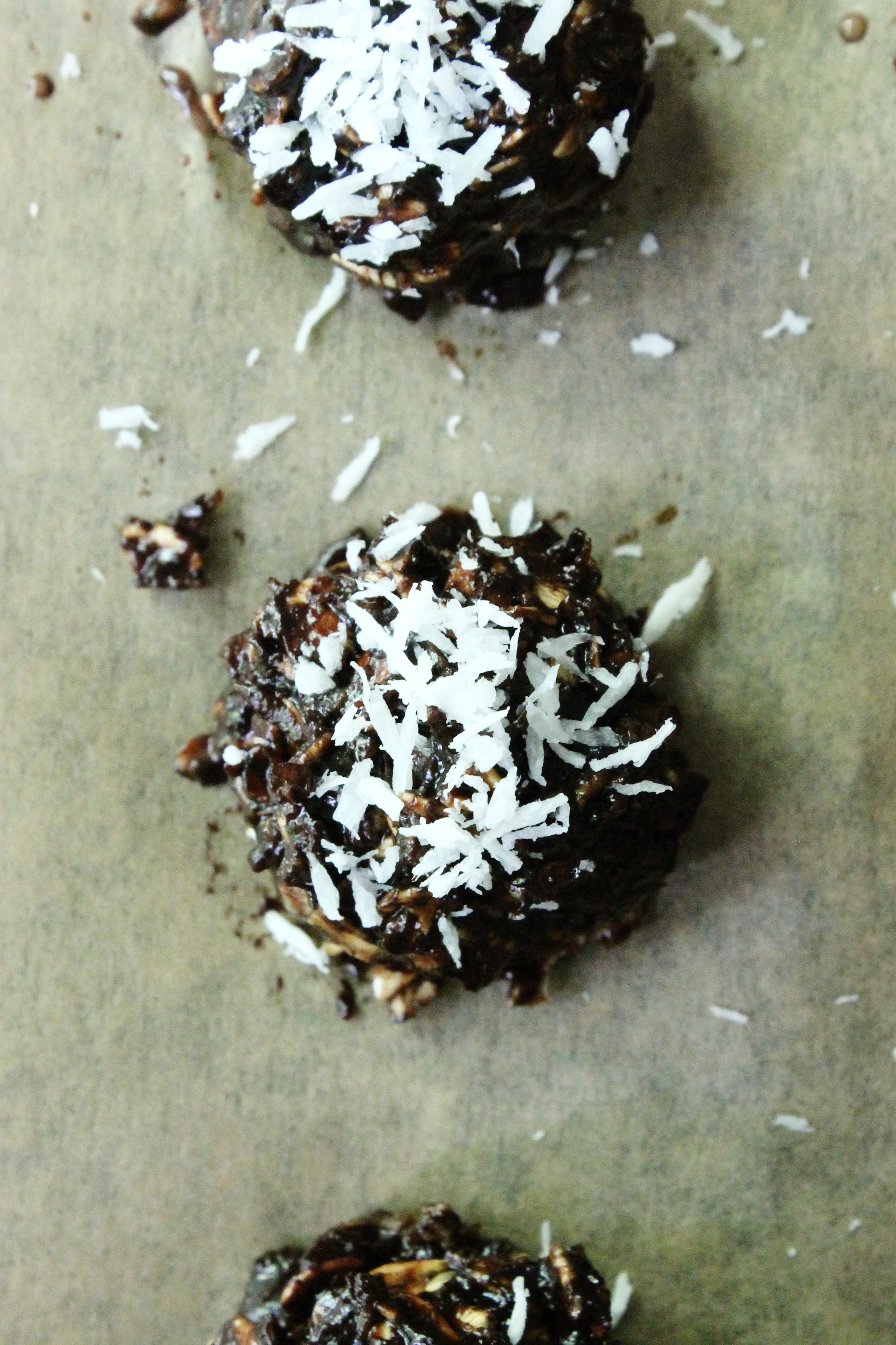 No-bake chocolate cookies (vegan & gluten free) | Beloved Kitchen