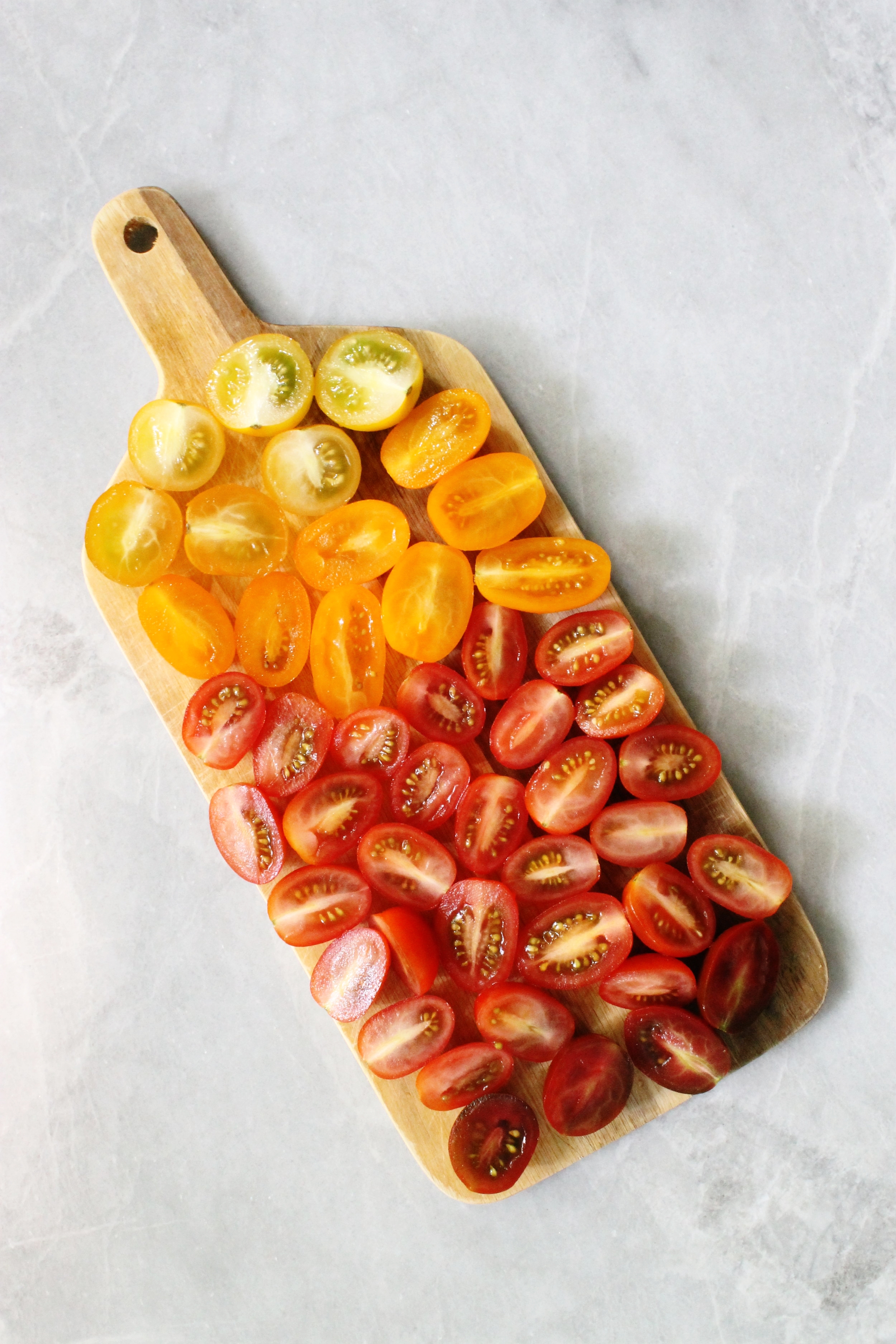 Garlicky summer spaghetti with cherry tomatoes and zucchini | Beloved Kitchen