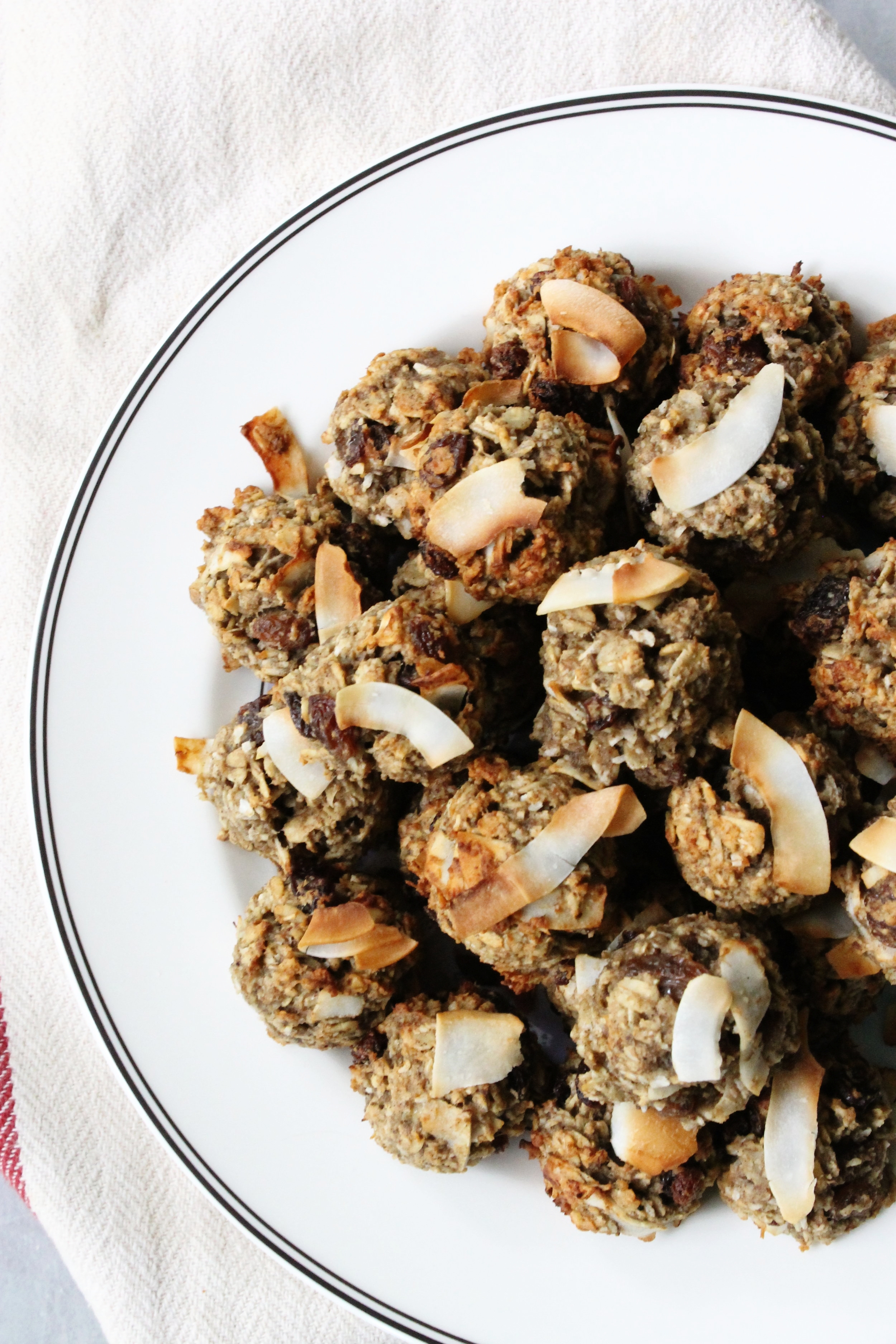 Healthy coconut-raisin cookies | Beloved Kitchen