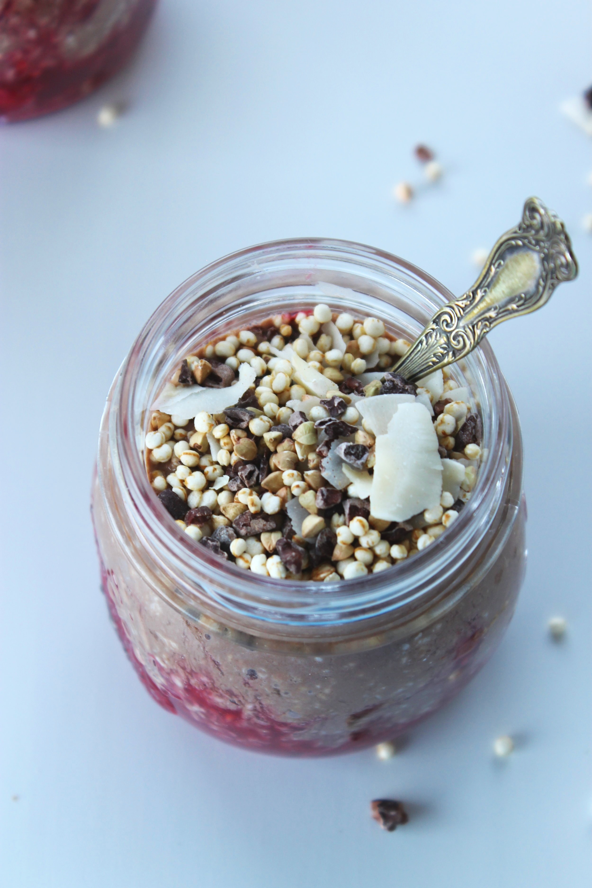 Raspberry cocoa overnight oat pots {vegan & gluten free} | Beloved Kitchen